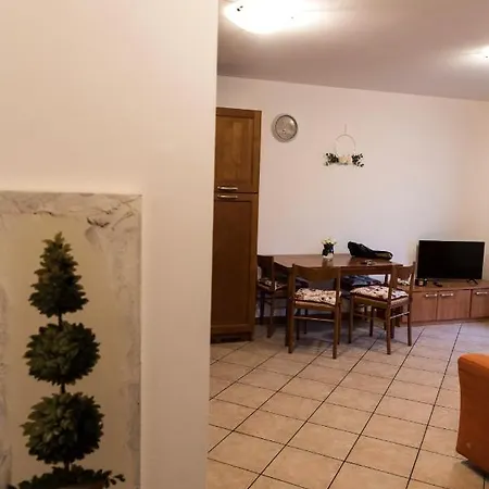 Apartman Cinzia's Guest House, Vicino A Lignano E Udine *